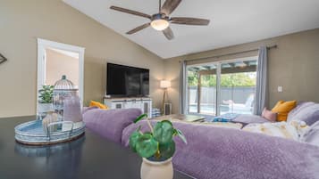 4 bedrooms, desk, iron/ironing board, travel crib