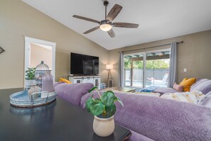 4 bedrooms, desk, iron/ironing board, travel crib