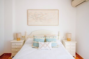 2 bedrooms, free WiFi, bed sheets - Penthouse Kalymnos (Platja de L'arenal)