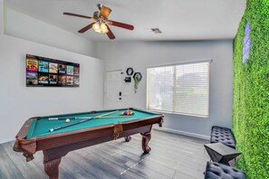 Spielezimmer