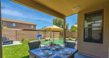 Great location! near shopping & entertainment