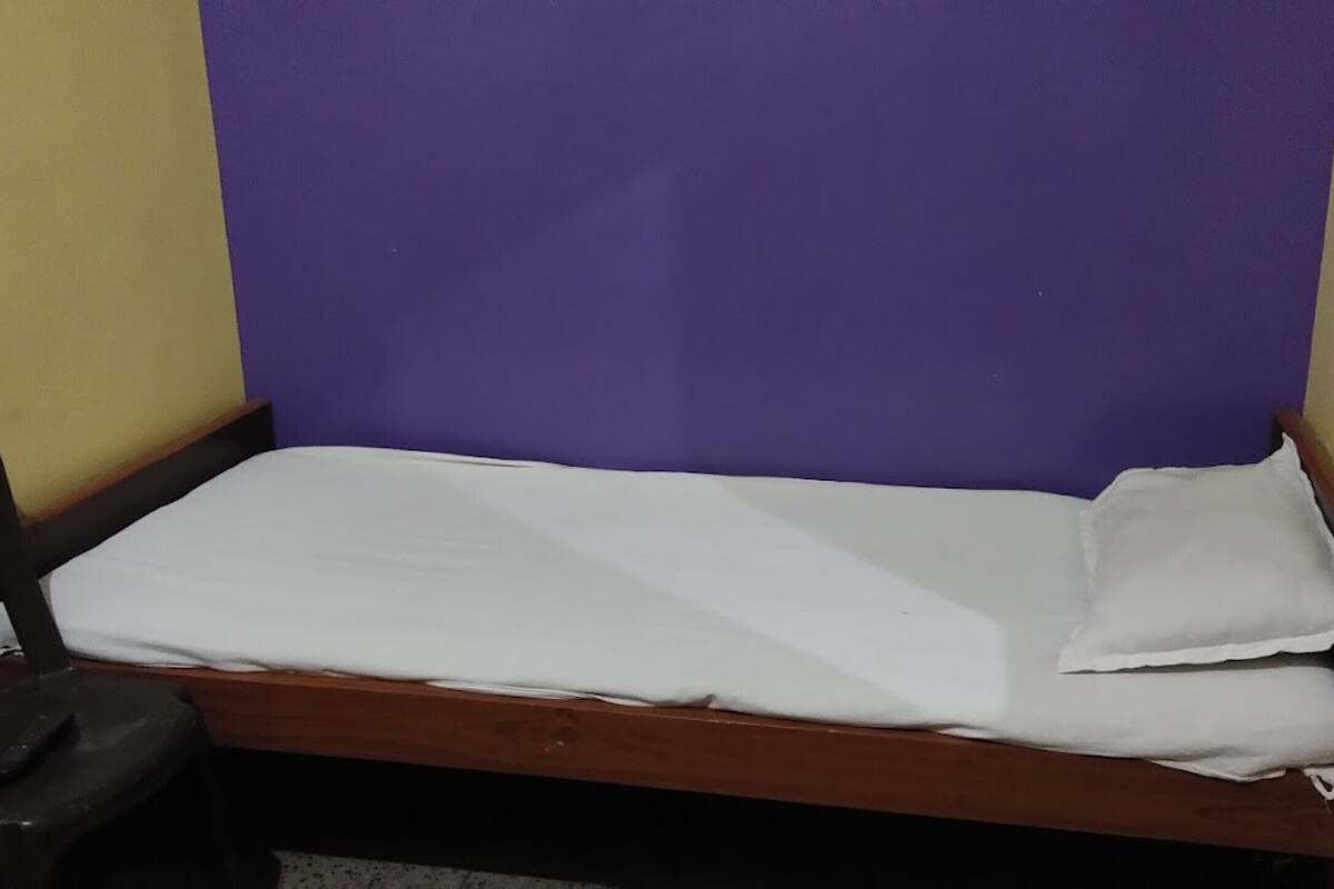 Basic Room | WiFi (free), bed sheets