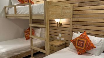 ํจ๋ฐ๋ฆฌ ํธ๋ฆฌํ๋ฃธ | ๋ฌด๋ฃ WiFi