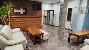 Unclassified image, 2 of 12, button - Shekerdejiiski Geust Houise (Bansko)