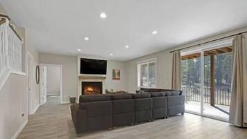 TV, fireplace, DVD player, table tennis