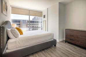 2 bedrooms, desk, iron/ironing board, WiFi