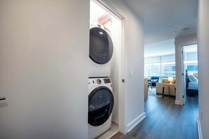 Interior - Modern Apt Close to Downtown (Stamford, CT)