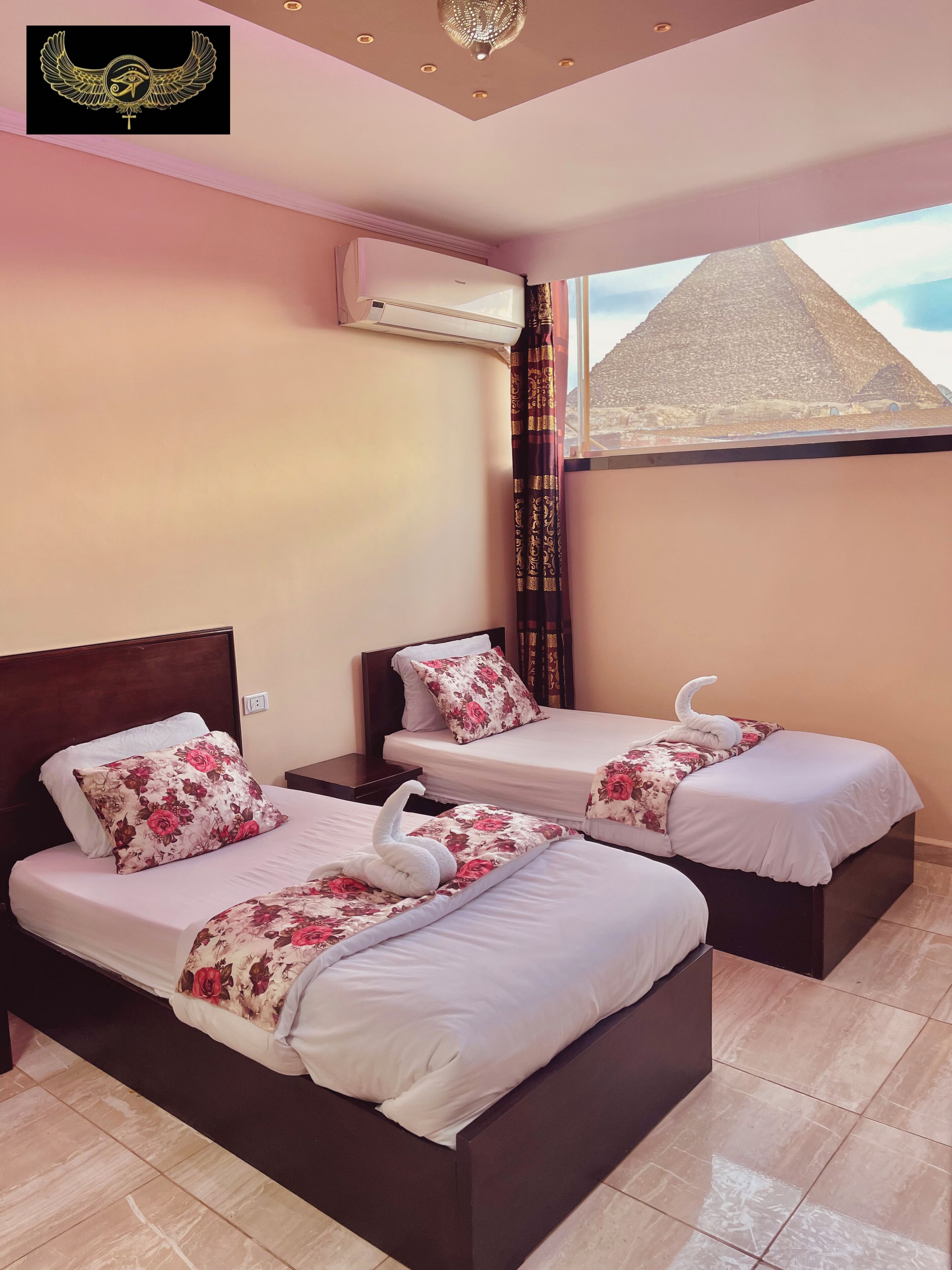 Photo - Comfort Inn Sphinx View