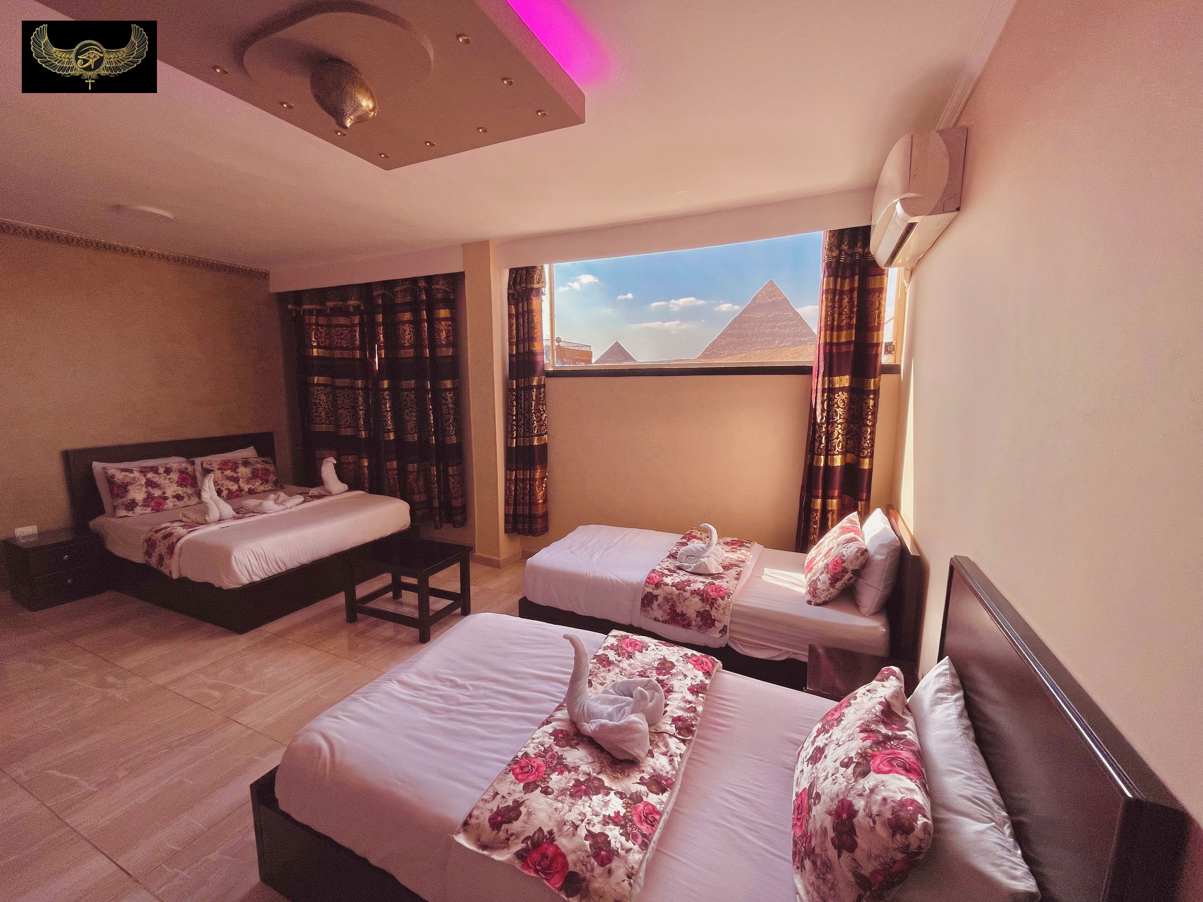 Photo - Comfort Inn Sphinx View