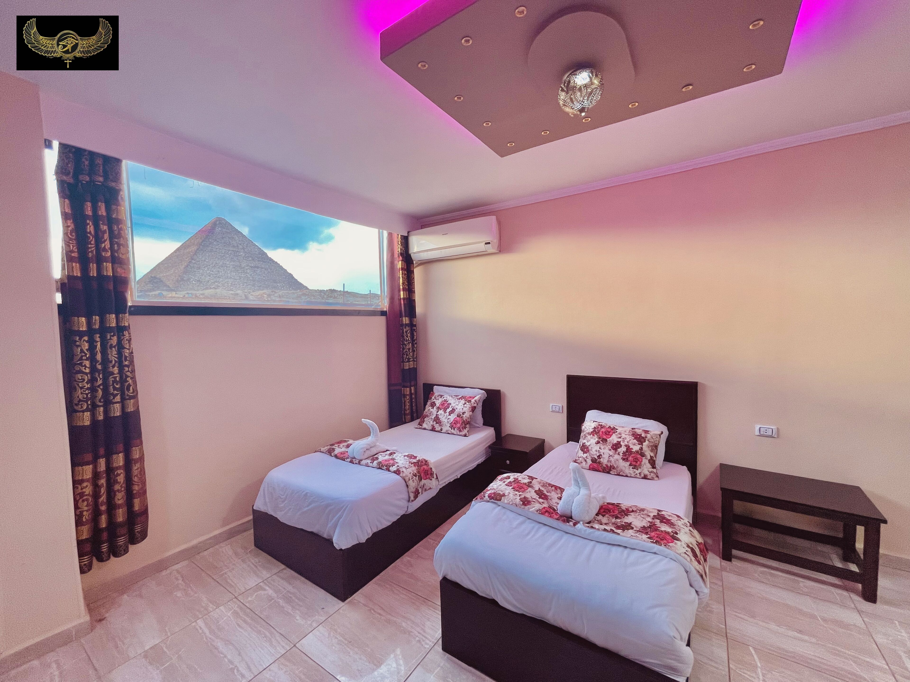 Photo - Comfort Inn Sphinx View