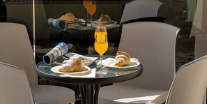 Terrace/patio - Apartment Hrvoje -nur 50m bis zum Meer (Baska Voda)