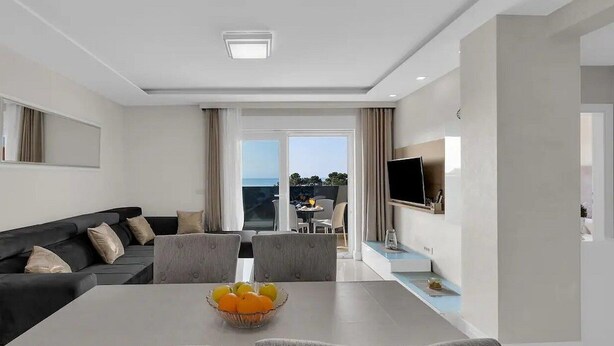 Living area - Apartment Hrvoje -nur 50m bis zum Meer (Baska Voda)