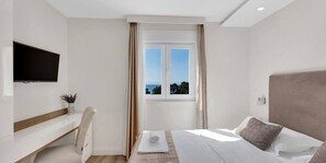 Iron/ironing board, free WiFi - Apartment Hrvoje -nur 50m bis zum Meer (Baska Voda)