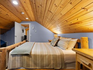 3 soverom, strykejern/-brett, reiseseng for barn og wi-fi