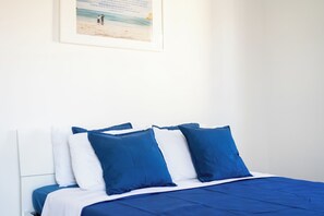 1 slaapkamer, een strijkplank/strijkijzer, reisbedje, wifi