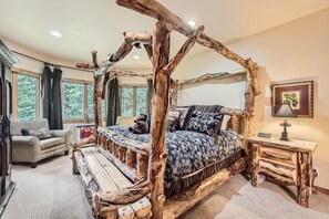 5 bedrooms, iron/ironing board, WiFi, bed sheets - 5 BDR Forest Retreat w/ Hot Tub (Breckenridge)