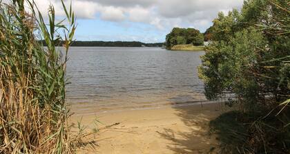 Charming Cottage Privately Tucked Close to Beaches and Town 2412