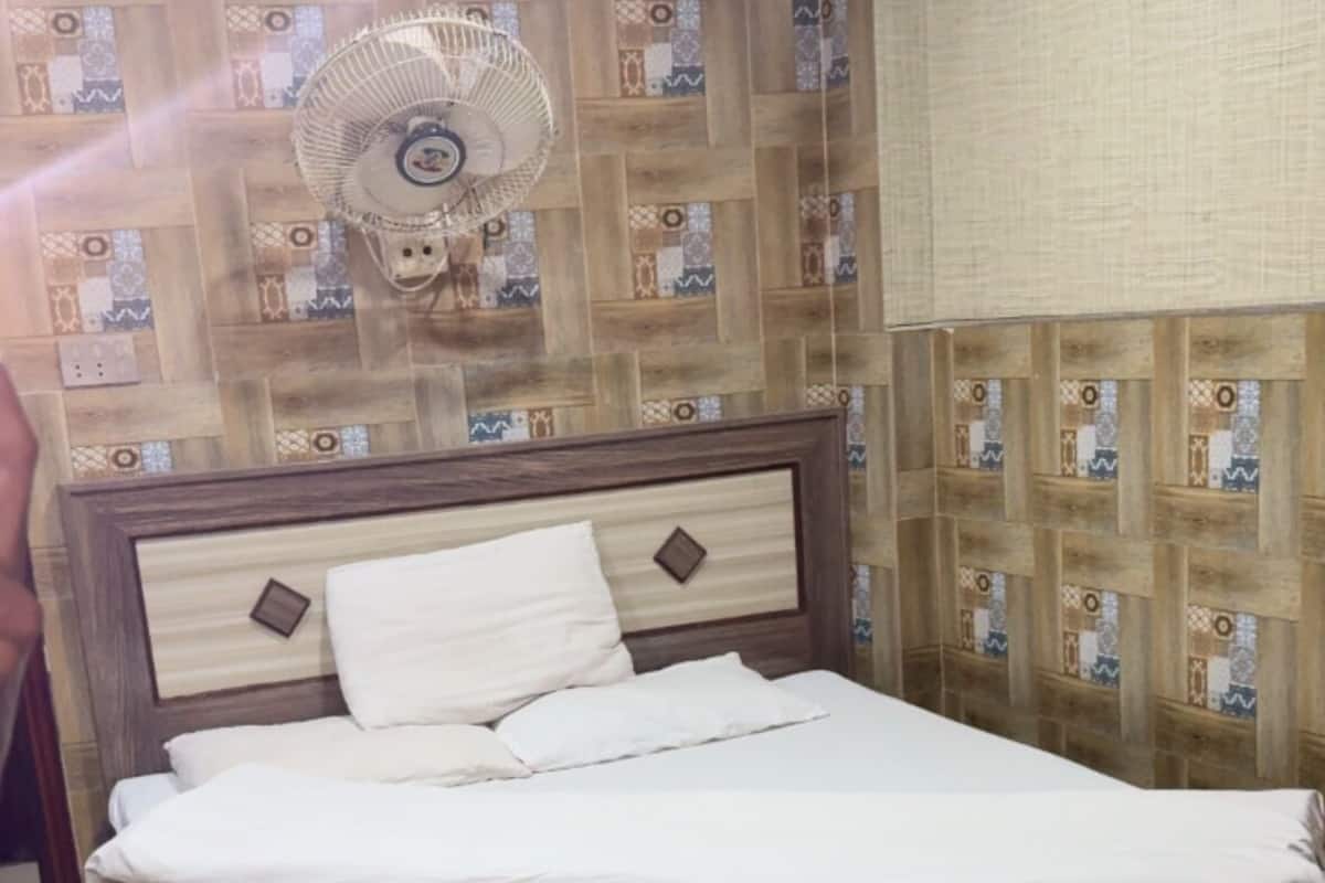 ห้องดีลักซ์ดับเบิล | พื้นที่ทำงานแบบใช้แล็ปท็อป, Wi-Fi ฟรี