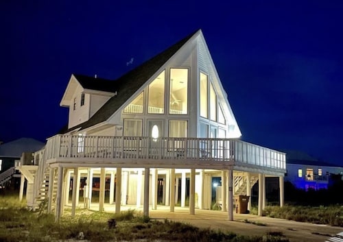 Sunsations - Three Bedroom House, Sleeps 8