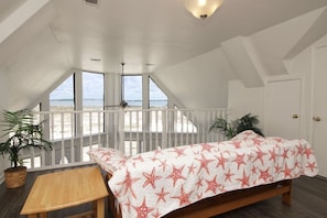Spa - Sunsations - Three Bedroom House, Sleeps 8 (Pensacola Beach)