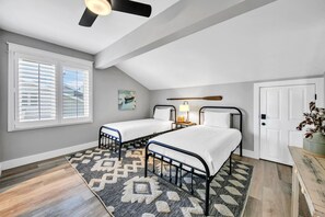 3 soverom, strykejern/-brett, wi-fi (inkludert) og sengetøy