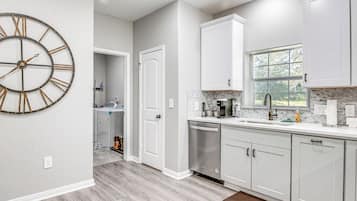 House (3 Bedrooms) | Bahagian dalam