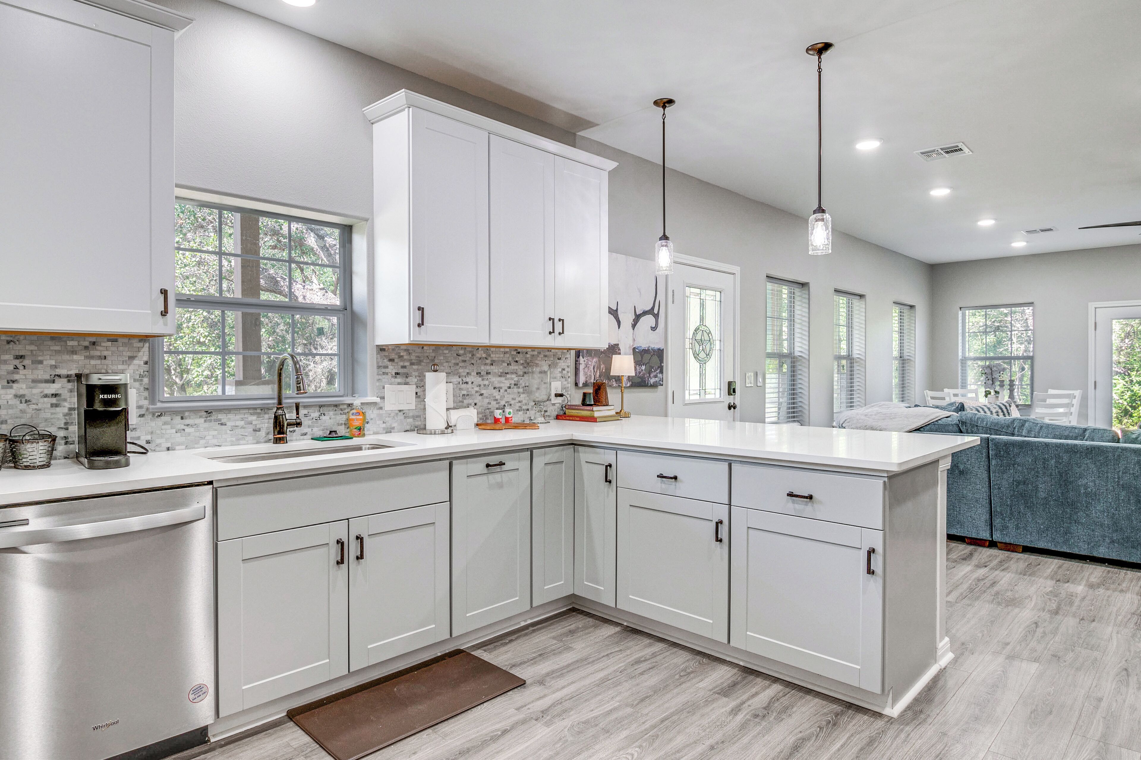 المنشأة من الداخل