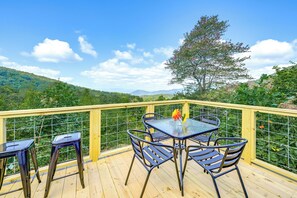 Cottage (1 Bedroom) | Front of property - Franklin Cottage: Deck w/ Blue Ridge Mtn Views! (Franklin)