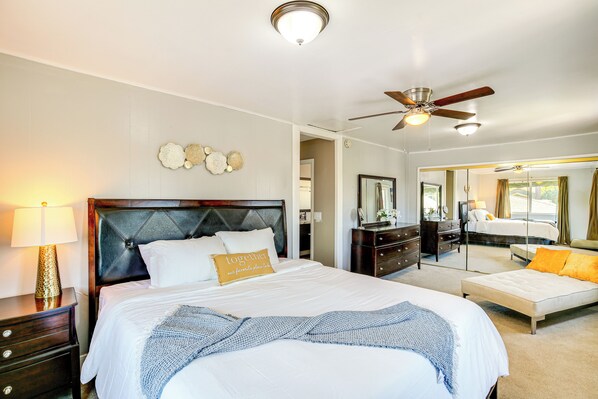 House (3 Bedrooms) | Interior