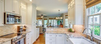 Upscale Home at Lake Oconee - Family Friendly!
