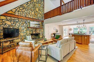 House (4 Bedrooms) | Front of property