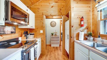 Rumah (2 Bedrooms) | Interior