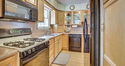 Peaceful Home Near Youngstown: Fenced Backyard!