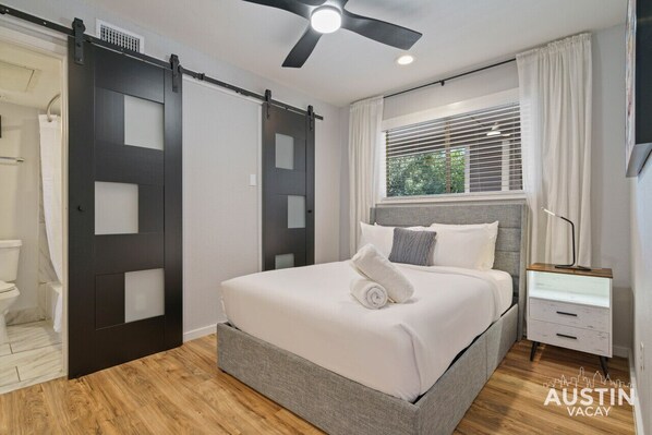 1 bedroom, desk, iron/ironing board, free WiFi