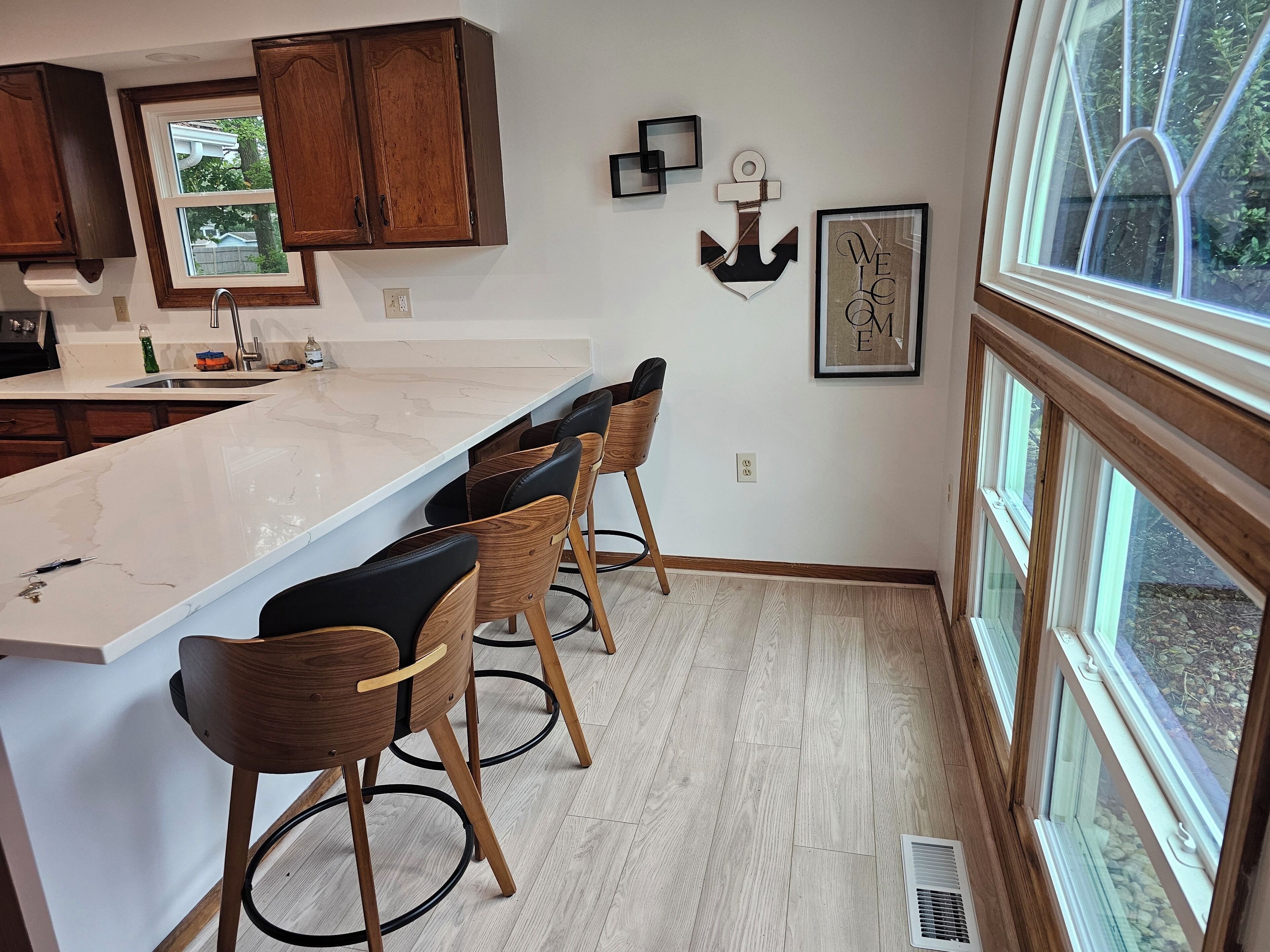 ثلاجة، ميكروويف، فرن، موقد طهي مسطح