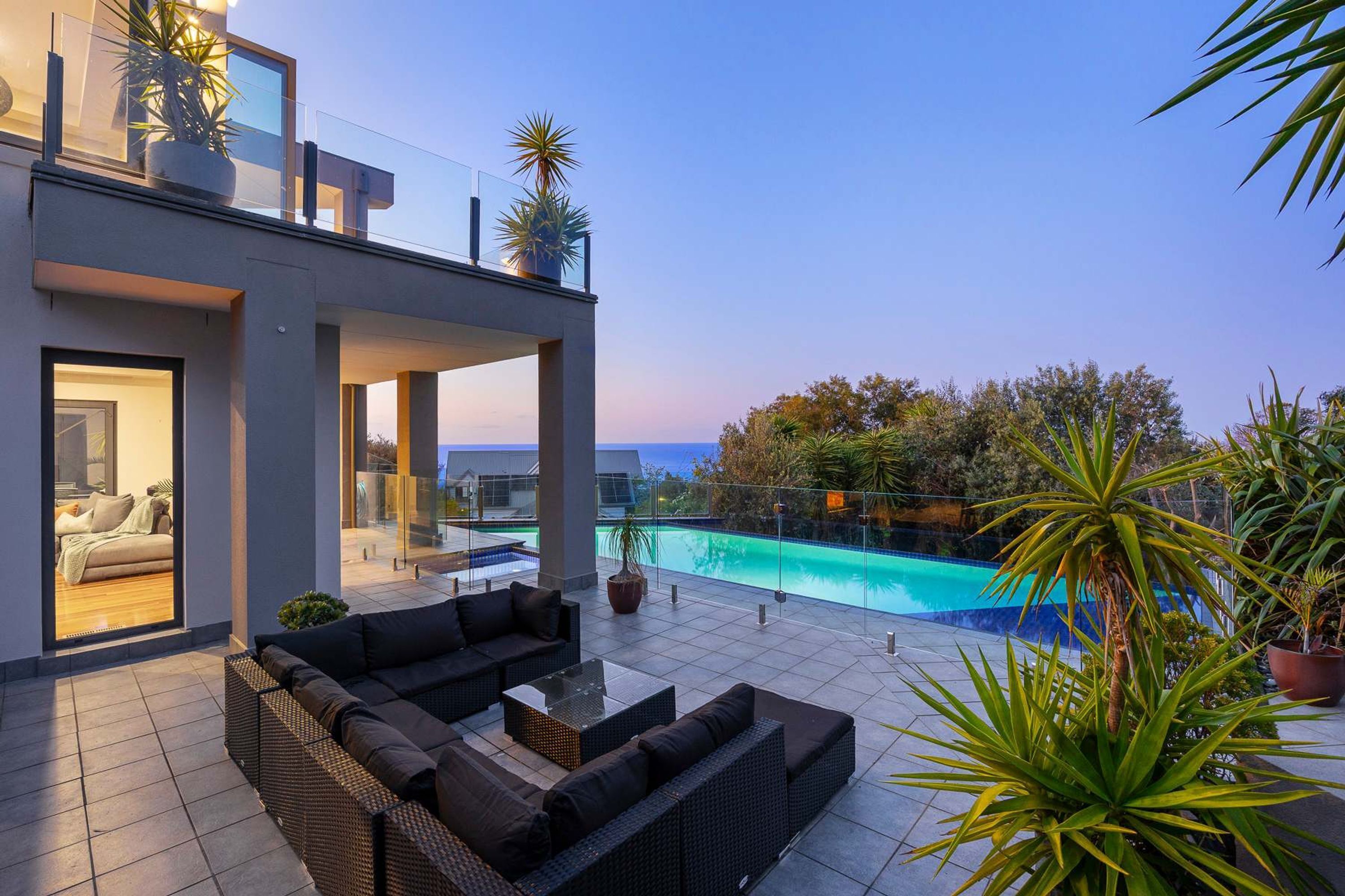 House | 5 bedrooms, Internet