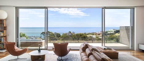 House | 5 bedrooms, Internet
