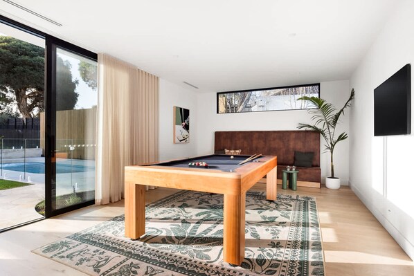 5 bedrooms, Internet