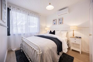 6 habitaciones, escritorio y acceso a internet 