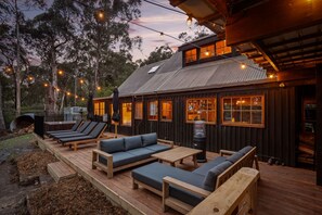 5 habitaciones y acceso a internet 