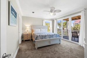 6 Schlafzimmer, Bügeleisen/Bügelbrett, kostenloses WLAN, Bettwäsche