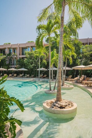 A heated pool - Divine 2BR w Pool | Gym | Yoga Classes| Restaurant (Tulum)