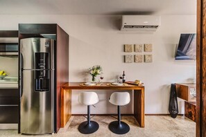 Interior - Central Sunrise Apt w SPA| Infinity Pool | Gym (Tulum)