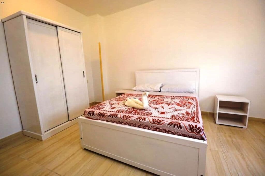 Standard Tek Büyük Yataklı Oda, Dağ Manzaralı | Kaliteli yatak takımı, güneşlik/perde, ücretsiz kablosuz İnternet 