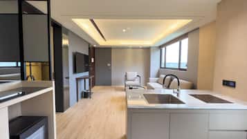 Luxury Apartment, Courtyard View | 1 bedroom, down comforters, desk, laptop workspace