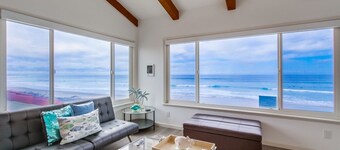 Mermaid`s Penthouse - Ocean Front Views in Mission Beach - BRAND NEW