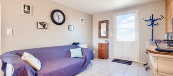 Natural lagoon and relaxation, 6 adults 4 children