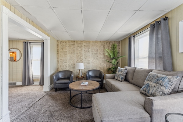 Duplex, 2 Bedrooms | Living area | Smart TV