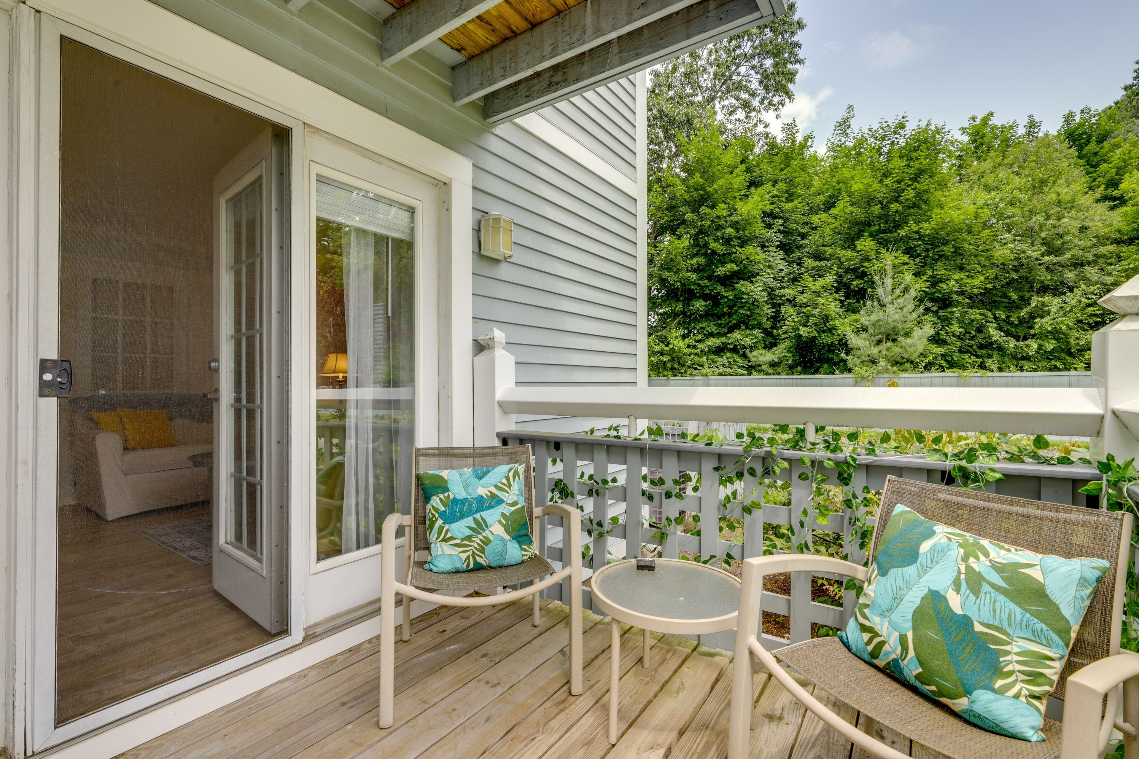 Condo, 1 Bedroom | Property grounds