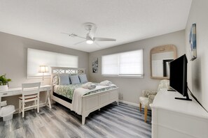 4 habitaciones, escritorio, espacio para trabajar con laptop y cunas